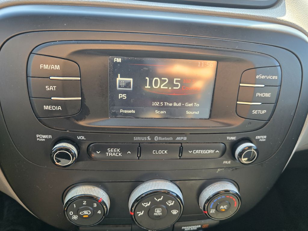 Photo 10 of this KIA SOUL