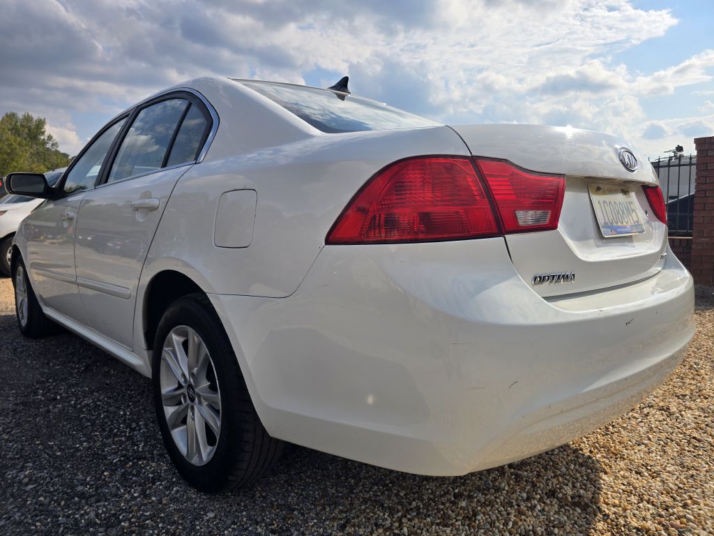 Photo 3 of this KIA OPTIMA