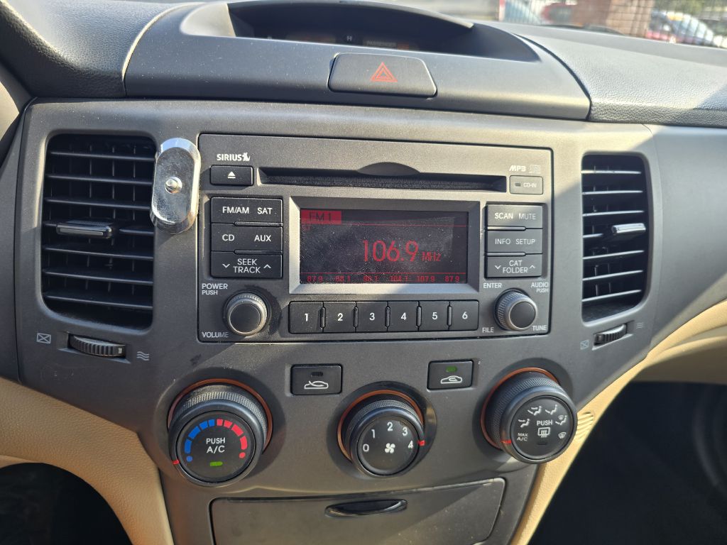 Photo 10 of this KIA OPTIMA
