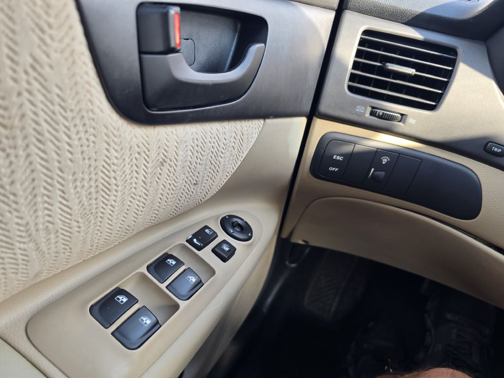 Photo 14 of this KIA OPTIMA