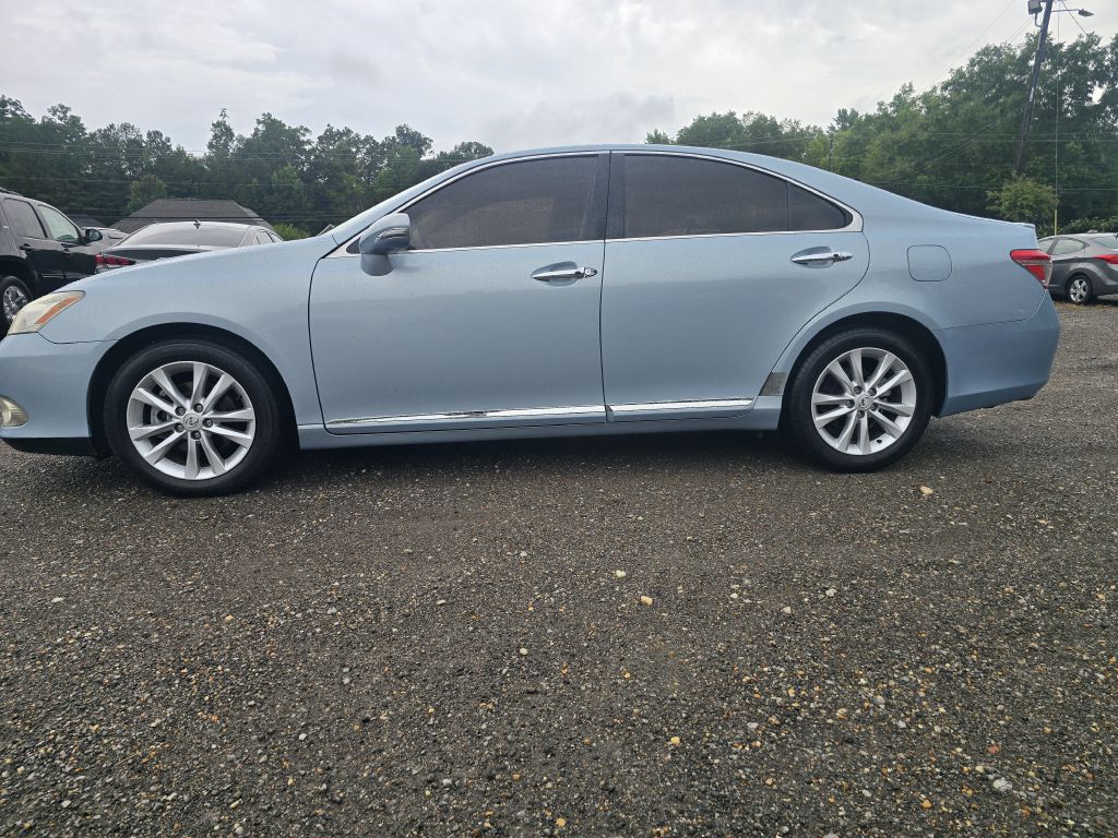 Photo 2 of this LEXUS ES