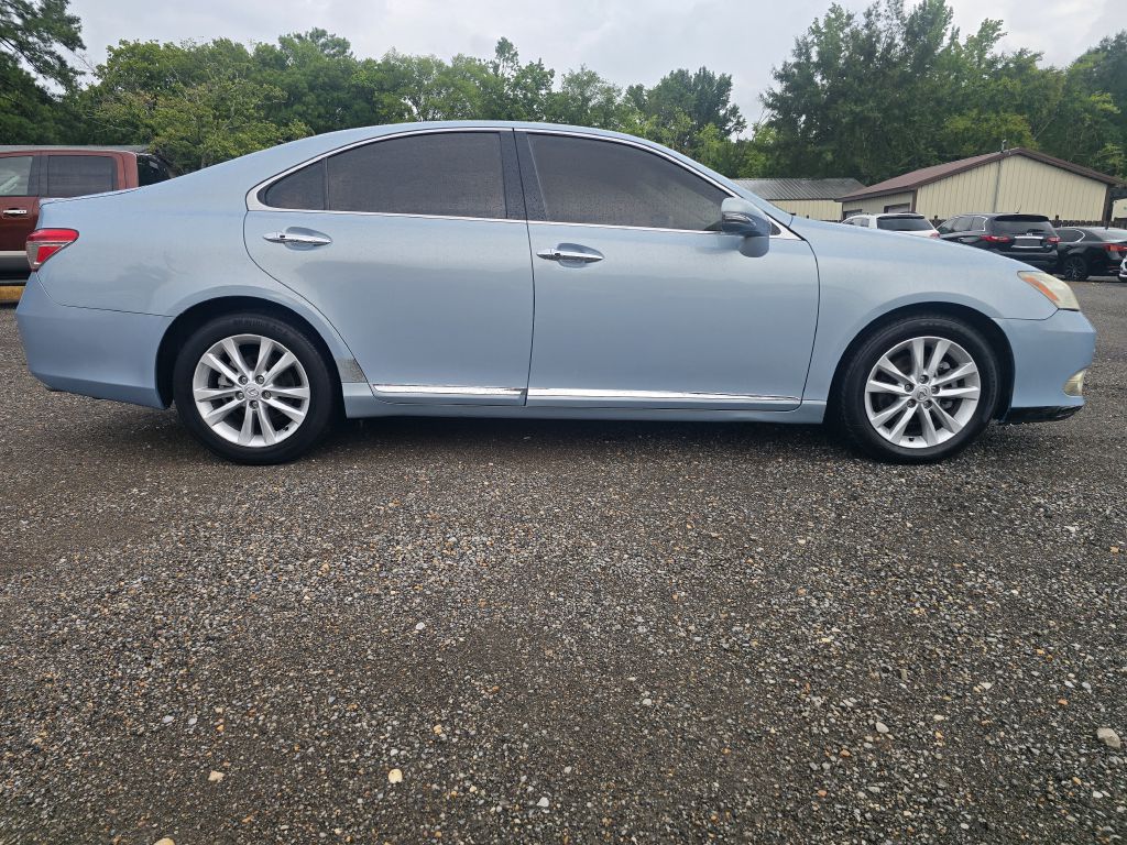 Photo 5 of this LEXUS ES