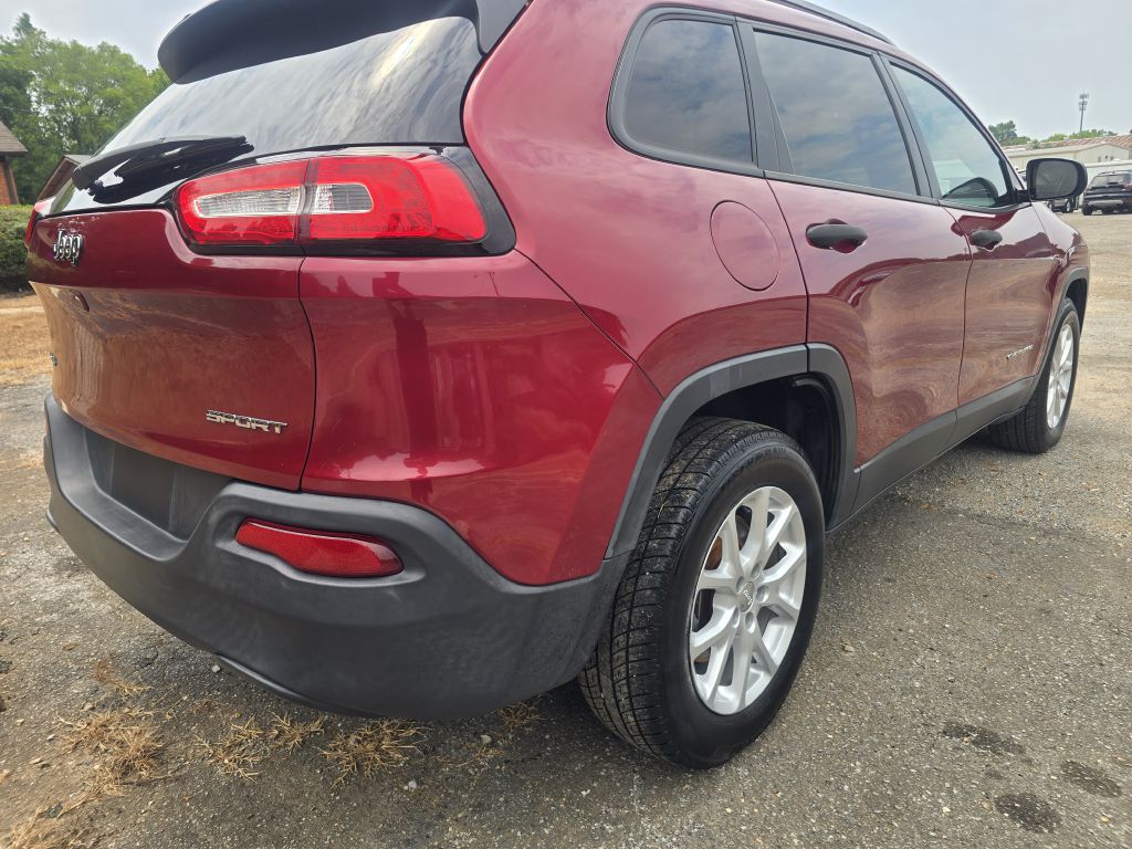Photo 4 of this JEEP CHEROKEE