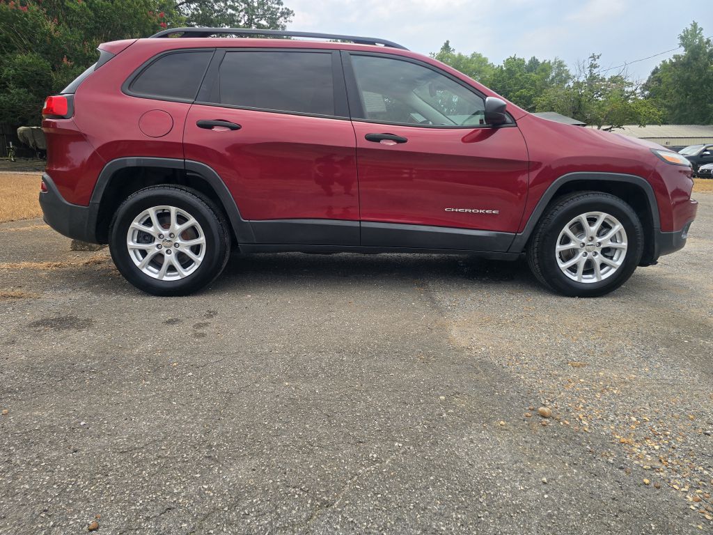 Photo 5 of this JEEP CHEROKEE