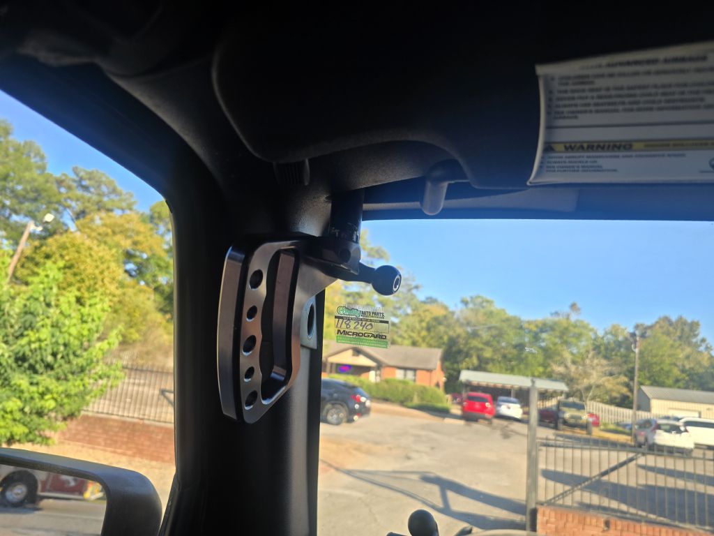 Photo 15 of this JEEP WRANGLER