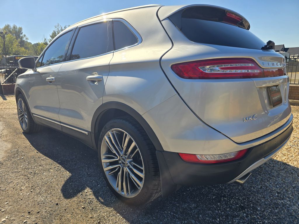 Photo 3 of this LINCOLN MKC