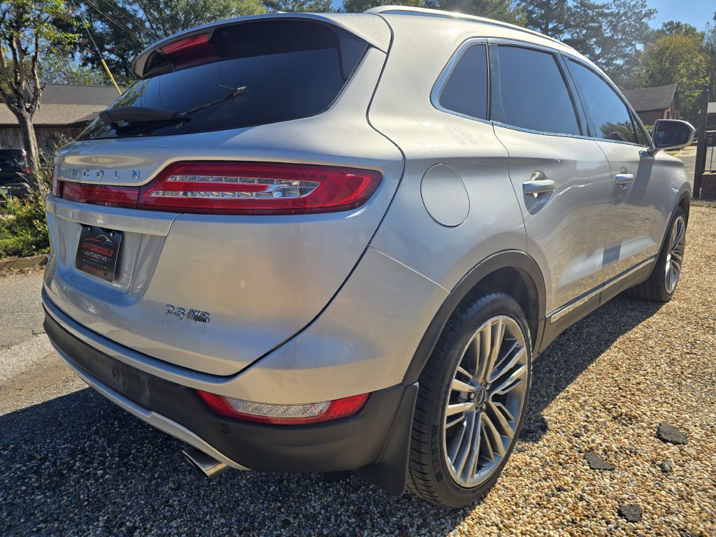 Photo 4 of this LINCOLN MKC
