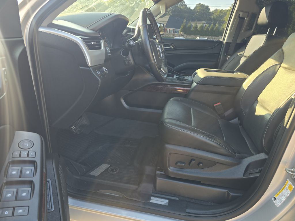 Photo 7 of this GMC YUKON