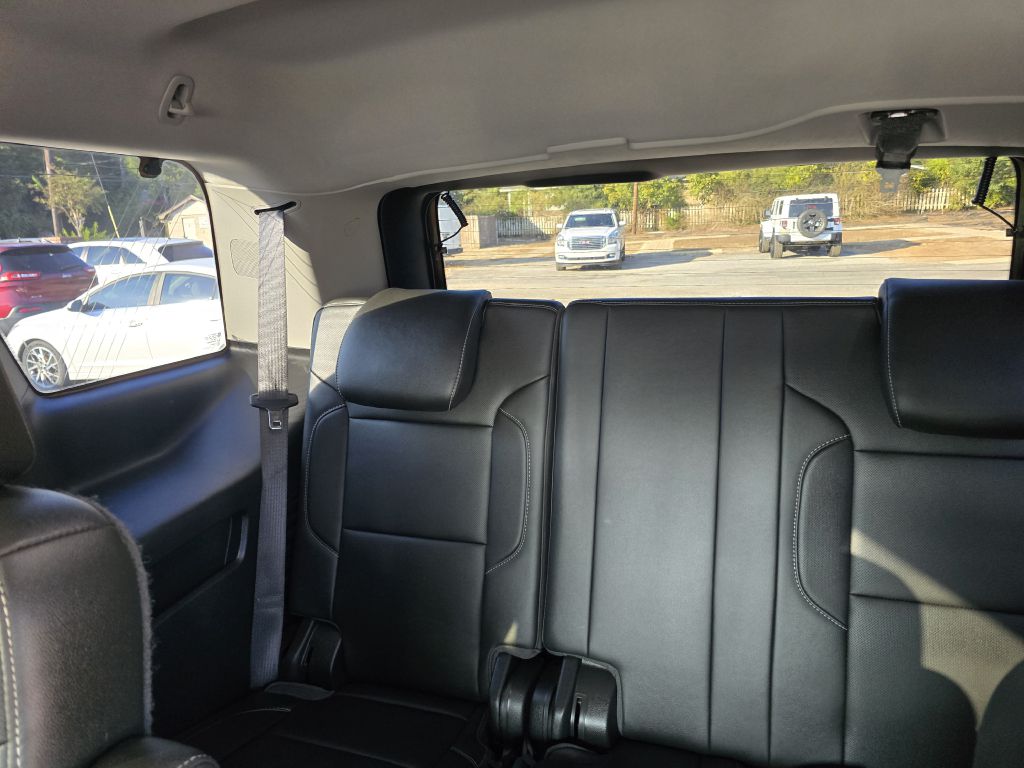 Photo 9 of this GMC YUKON