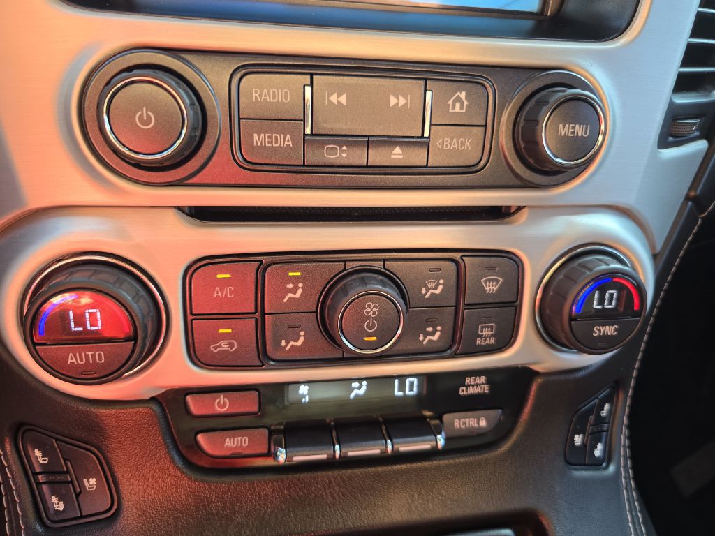 Photo 14 of this GMC YUKON