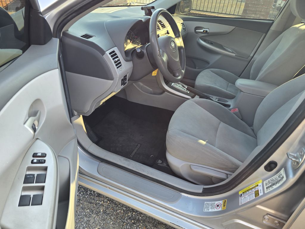 Photo 7 of this TOYOTA COROLLA