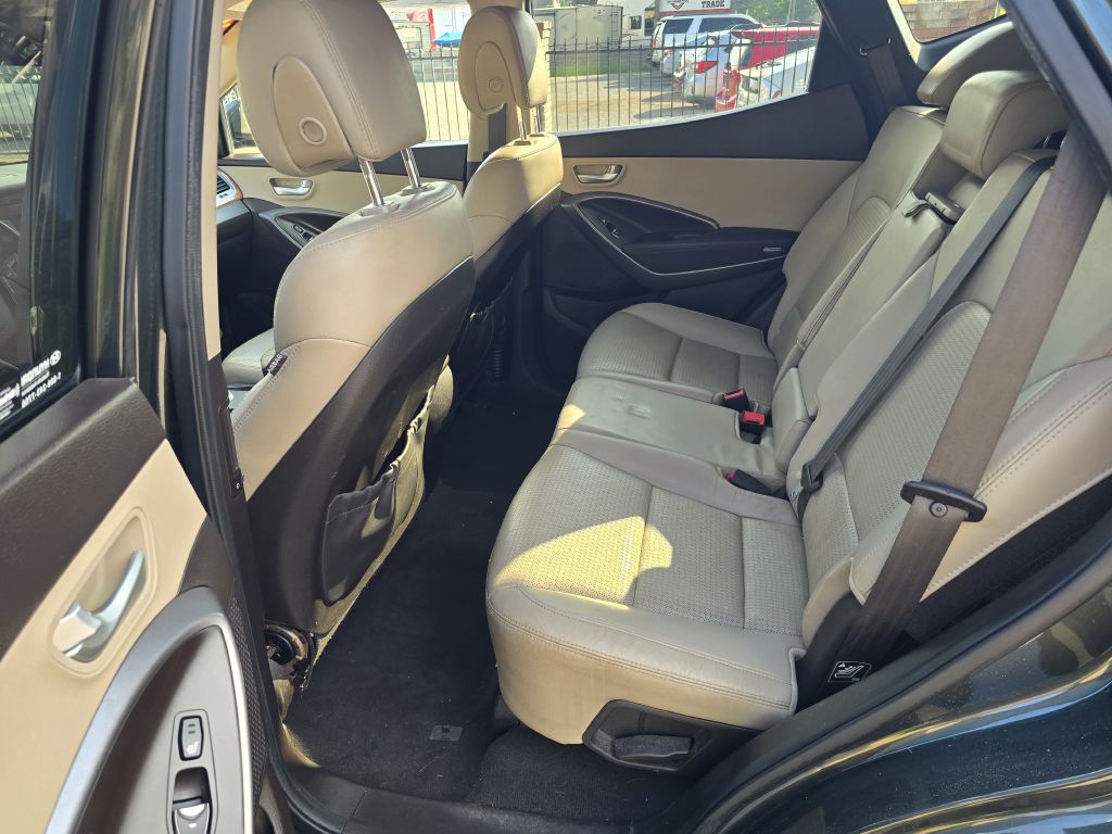 Photo 8 of this HYUNDAI SANTA FE SPORT