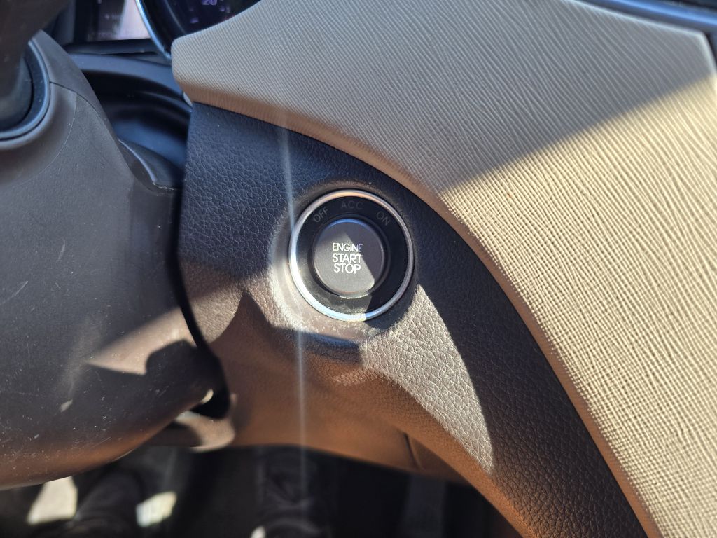 Photo 14 of this HYUNDAI SANTA FE SPORT