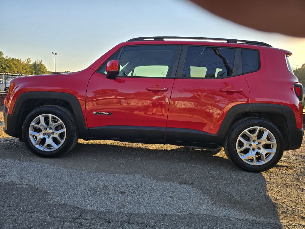 Photo 3 of this JEEP RENEGADE
