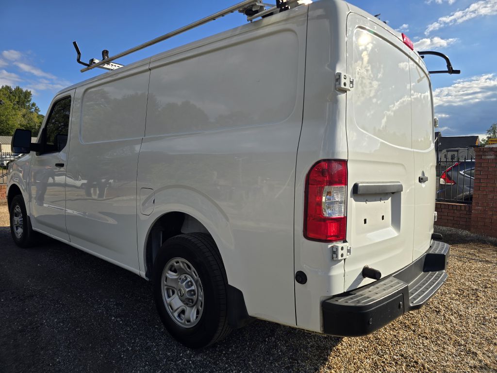 Photo 3 of this NISSAN NV