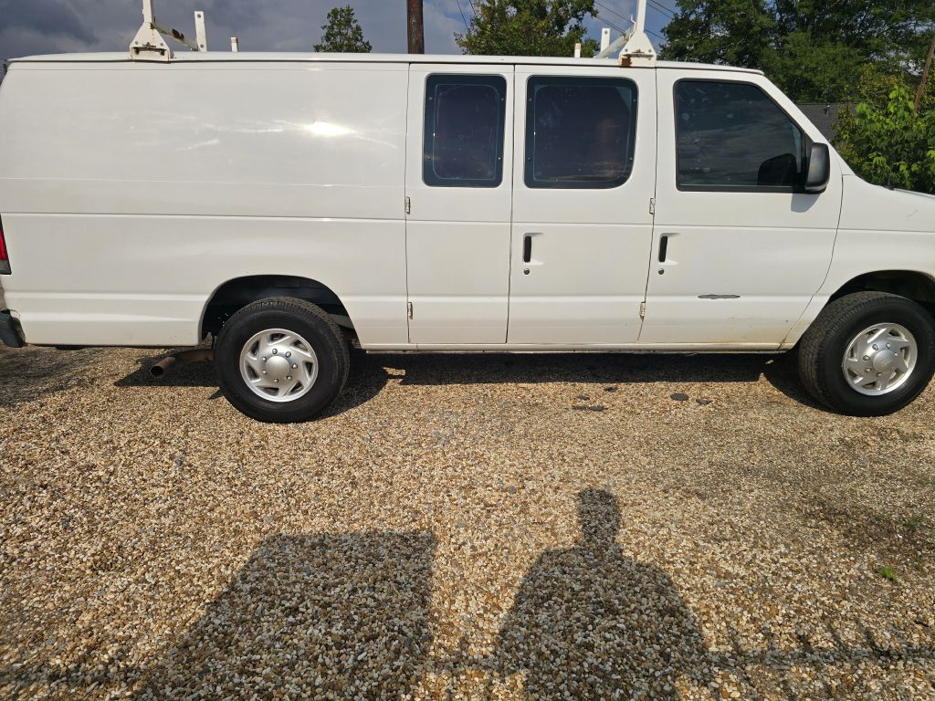 Photo 5 of this FORD ECONOLINE