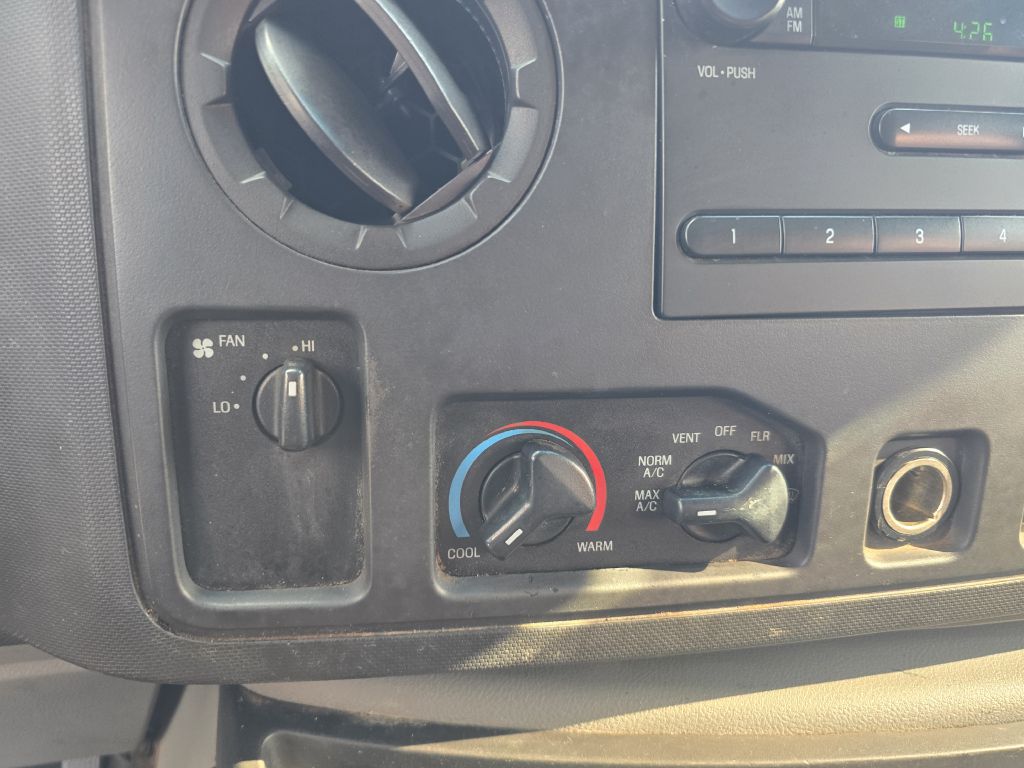 Photo 13 of this FORD ECONOLINE