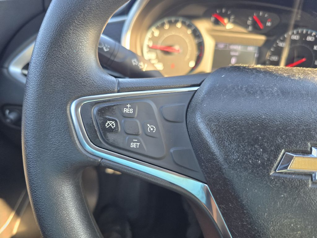 Photo 15 of this CHEVROLET MALIBU