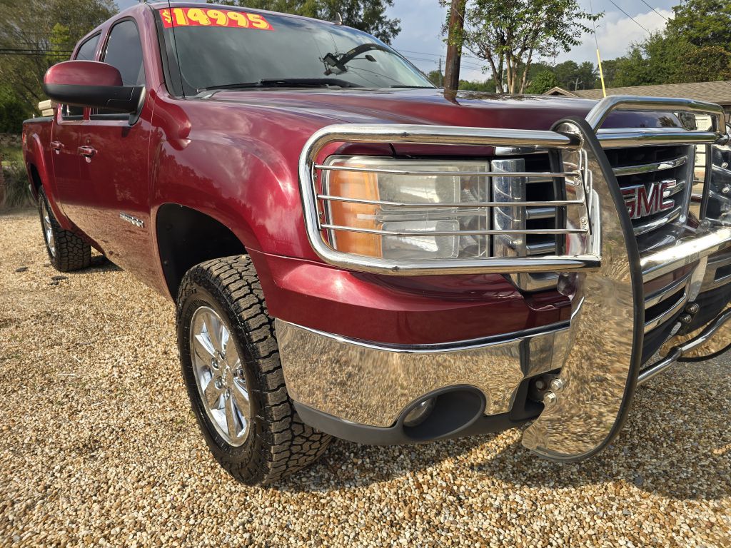 Photo 6 of this GMC SIERRA