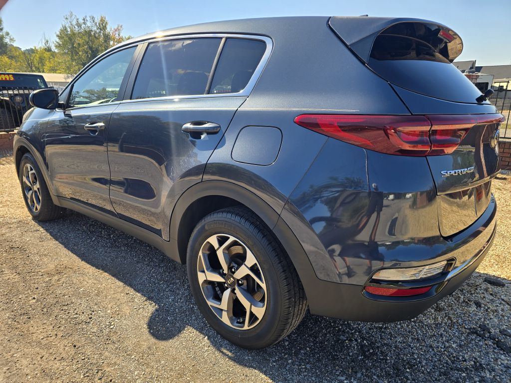 Photo 3 of this KIA SPORTAGE
