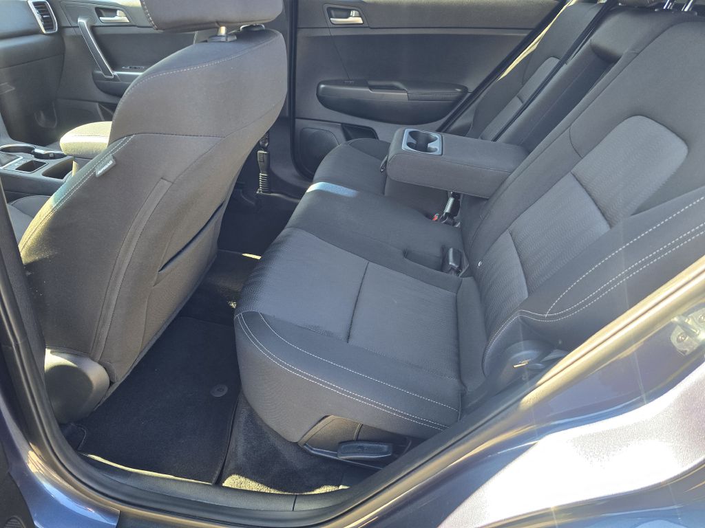 Photo 8 of this KIA SPORTAGE