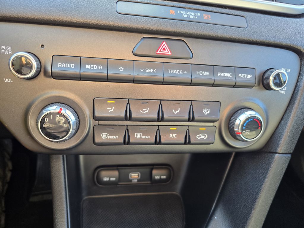 Photo 12 of this KIA SPORTAGE