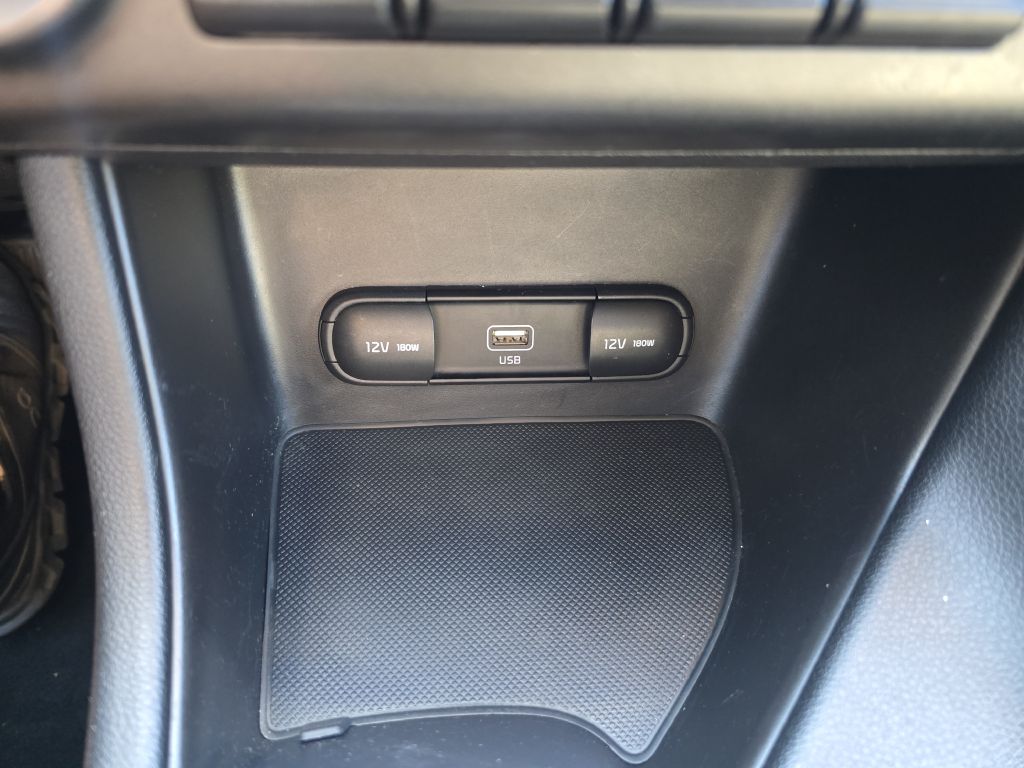 Photo 13 of this KIA SPORTAGE