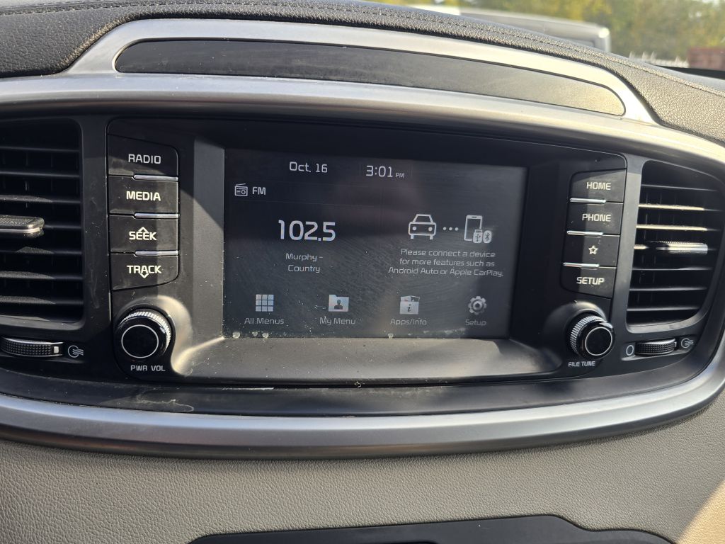 Photo 11 of this KIA SORENTO
