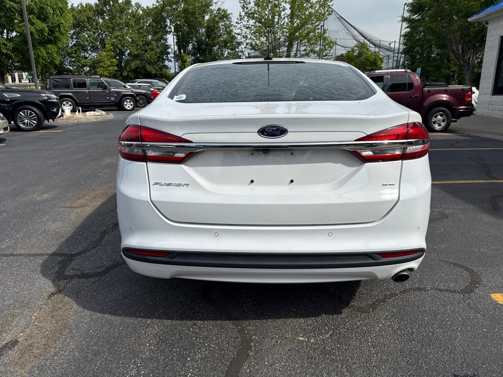 Photo 5 of this FORD FUSION