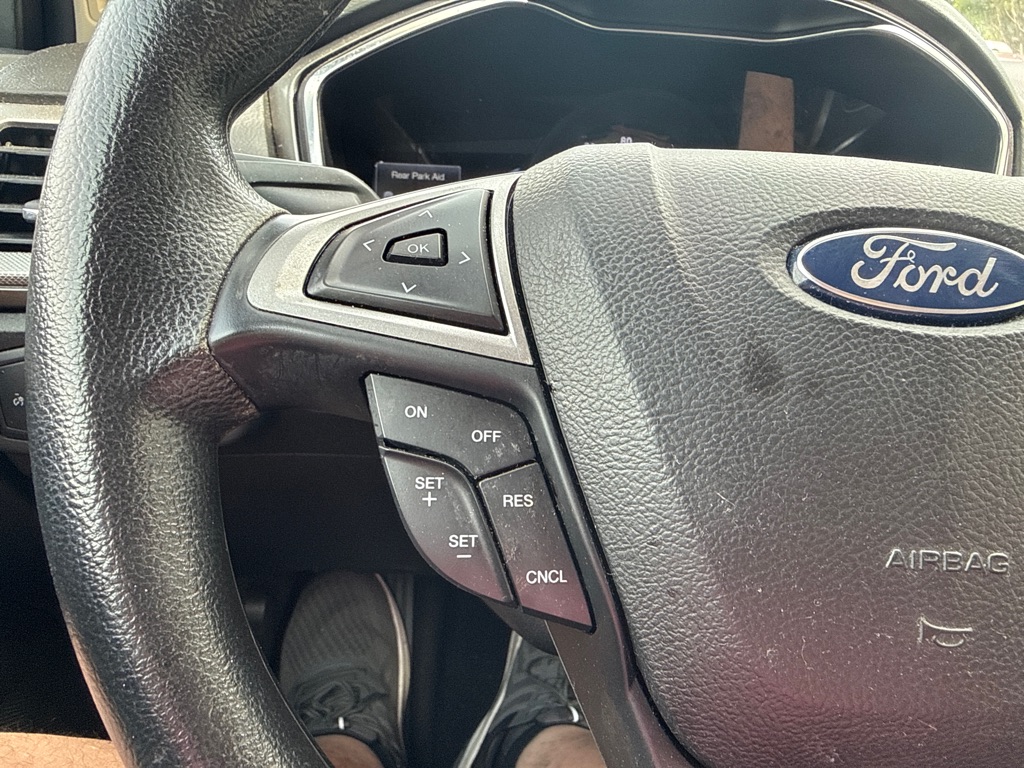 Photo 14 of this FORD FUSION
