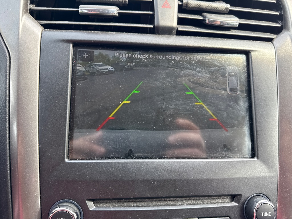 Photo 11 of this FORD FUSION