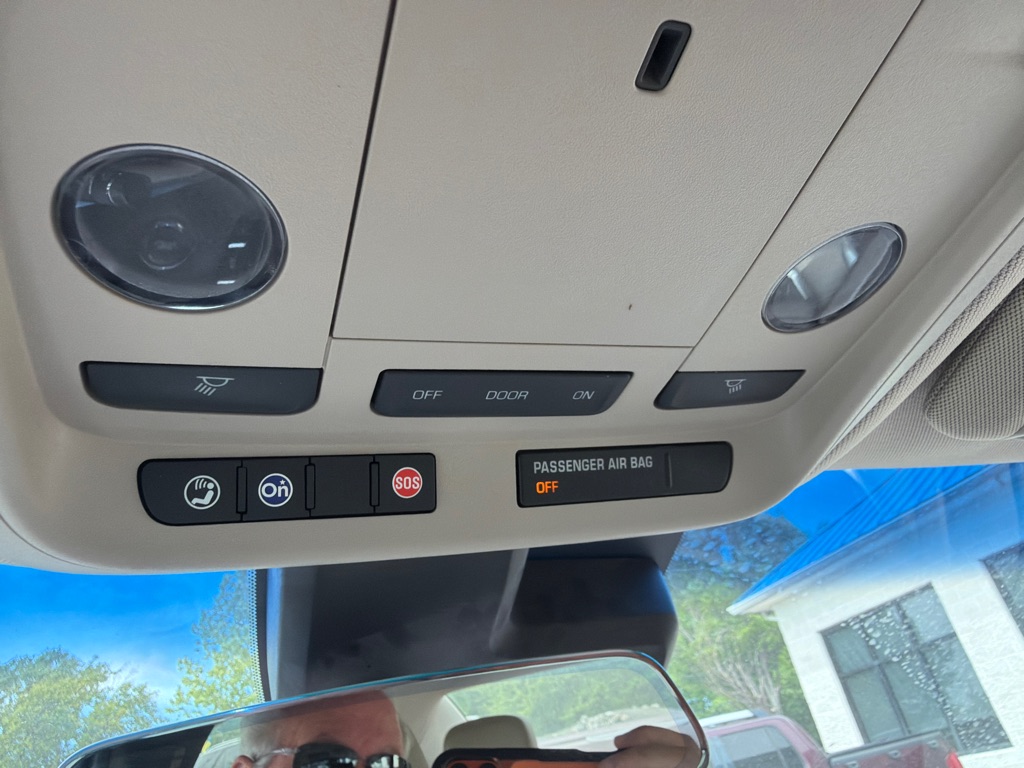 Photo 18 of this CADILLAC XTS