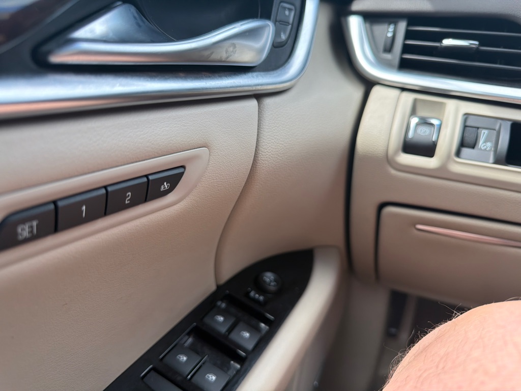 Photo 17 of this CADILLAC XTS