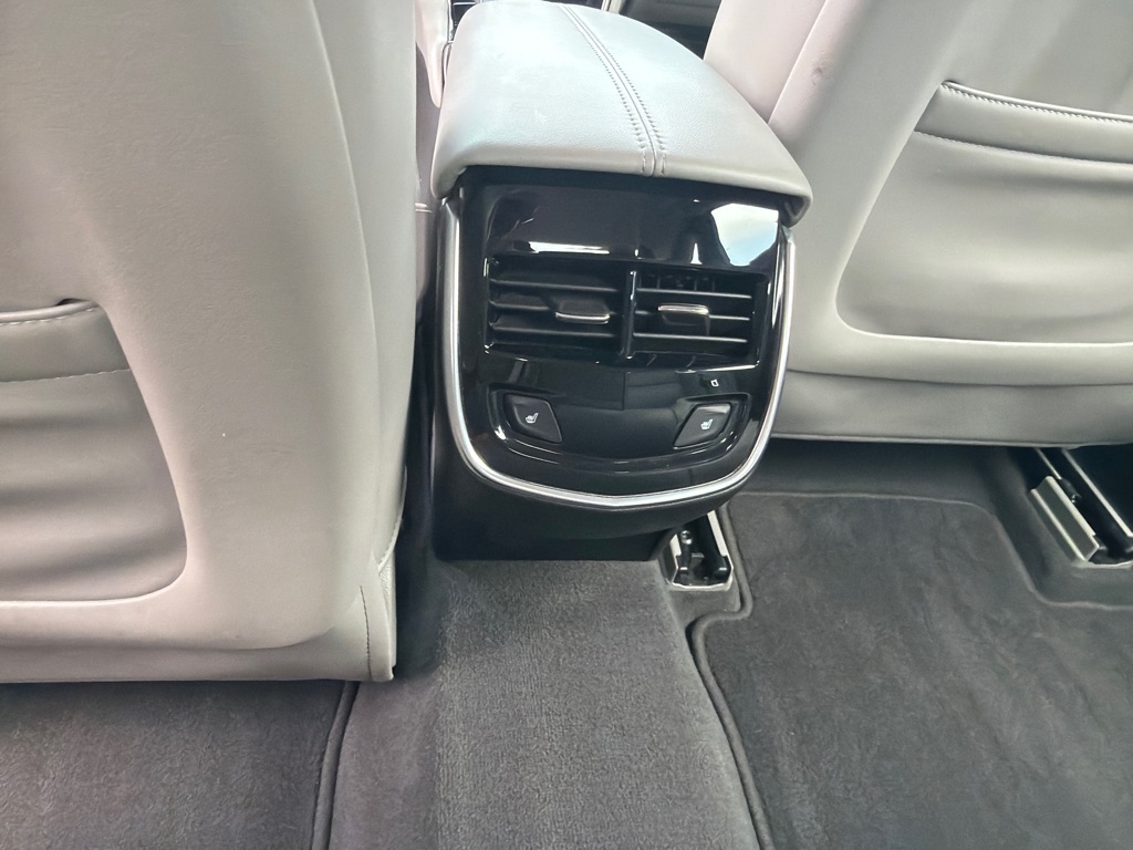 Photo 9 of this CADILLAC XTS
