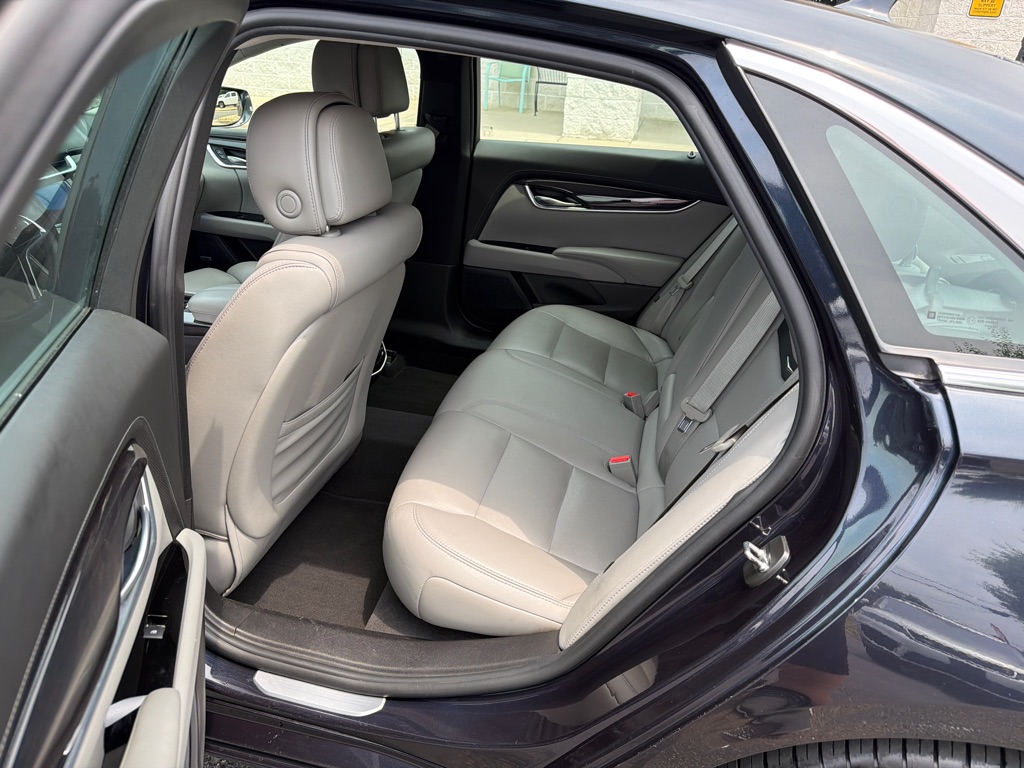 Photo 8 of this CADILLAC XTS
