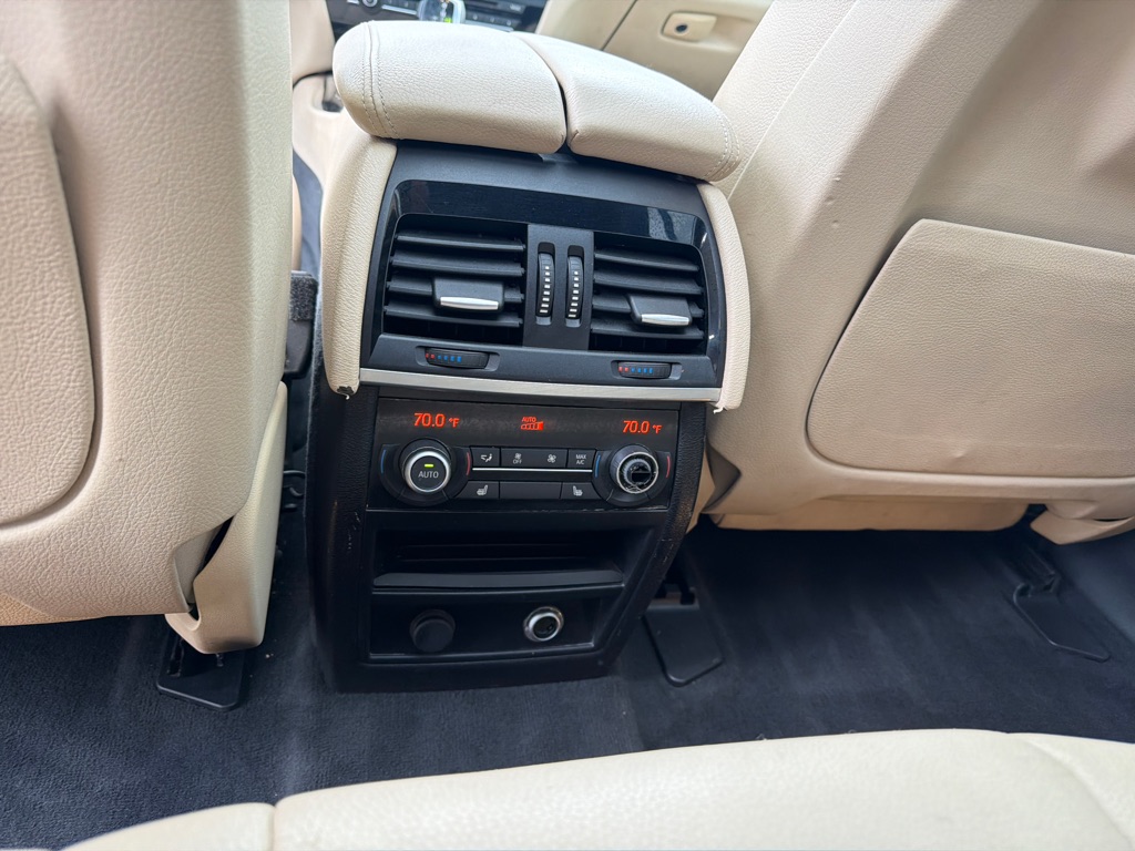 Photo 9 of this BMW X5