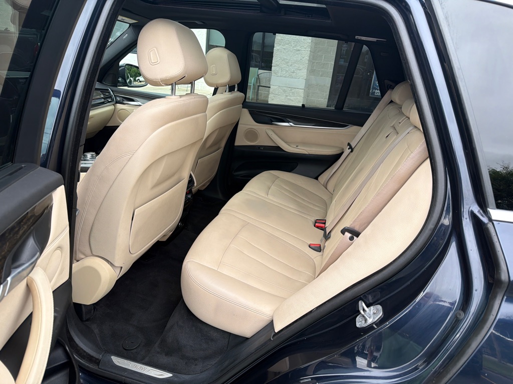 Photo 8 of this BMW X5