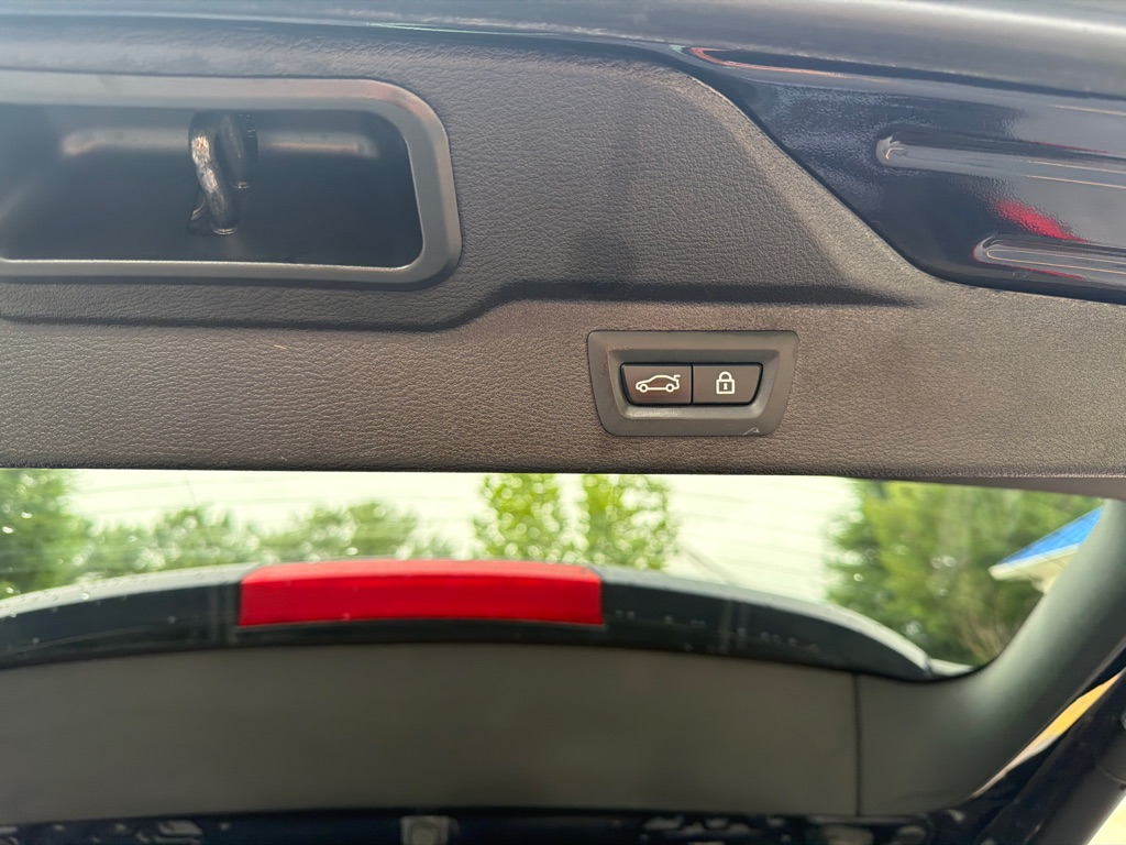 Photo 14 of this BMW X5