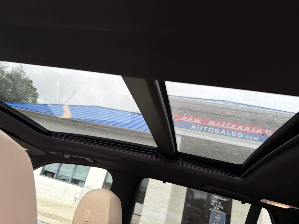 Photo 10 of this BMW X5