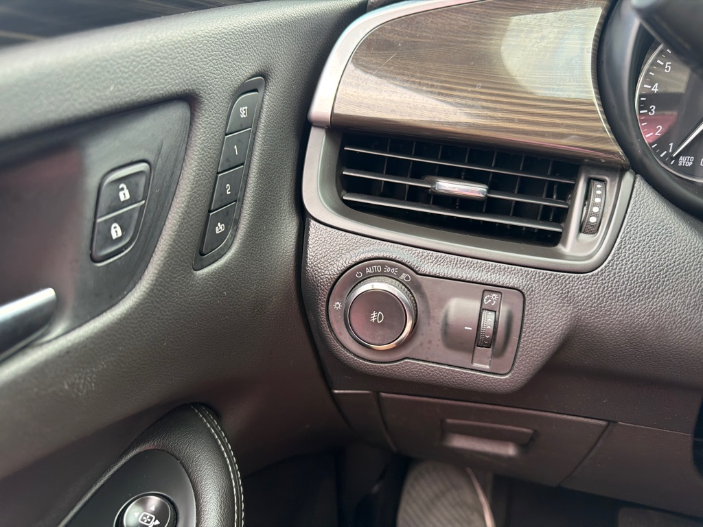 Photo 17 of this BUICK ENVISION