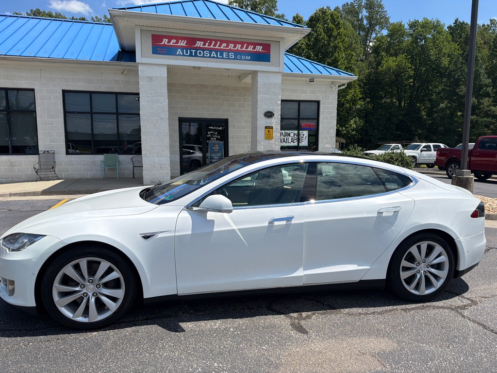 Photo 2 of this TESLA MODEL S