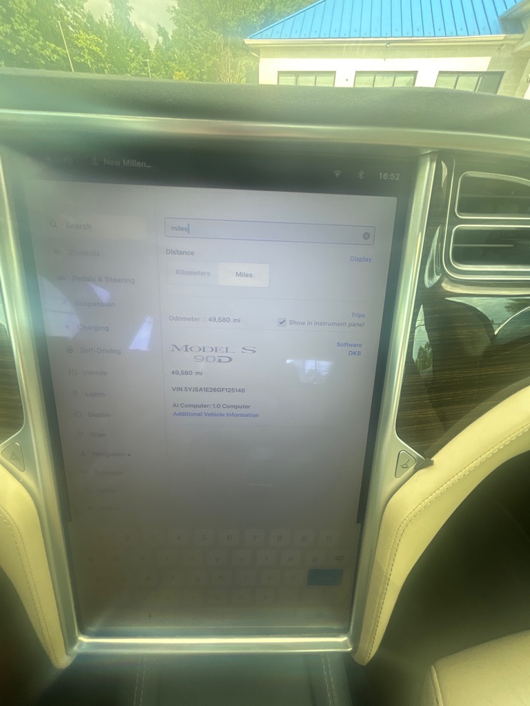 Photo 16 of this TESLA MODEL S
