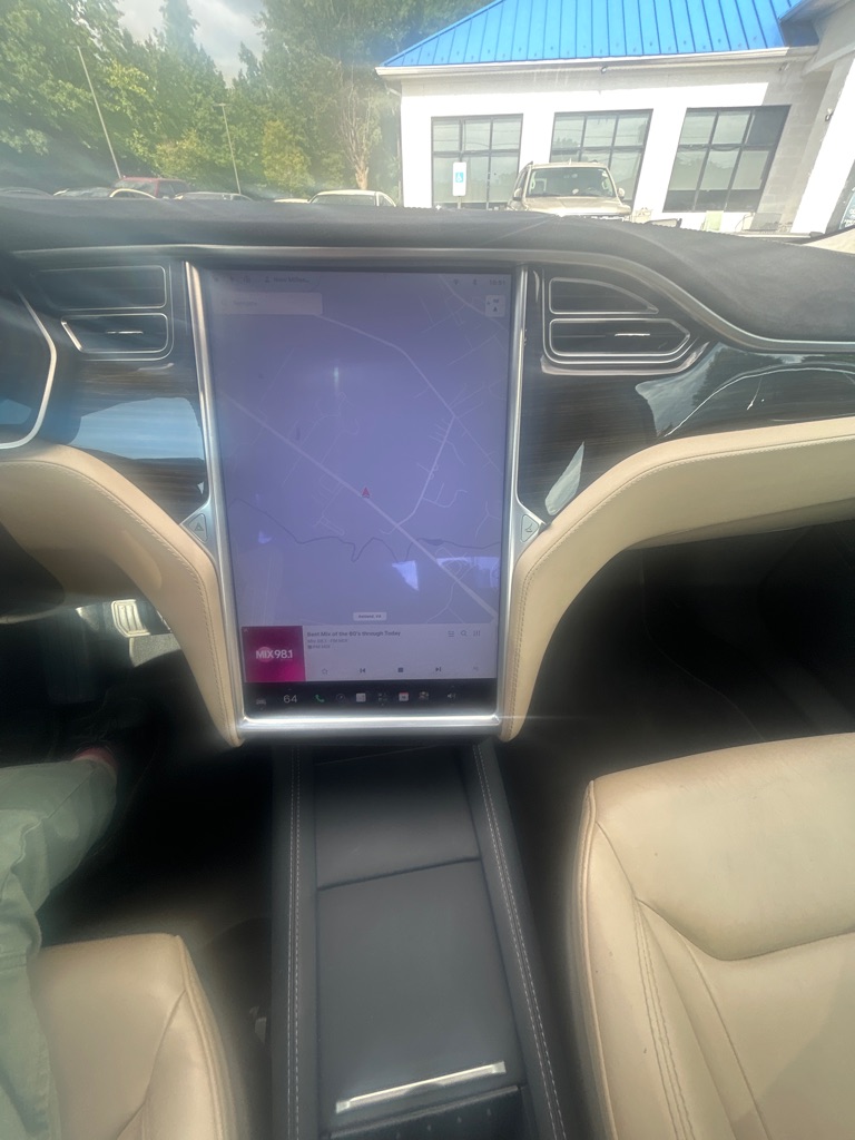 Photo 14 of this TESLA MODEL S