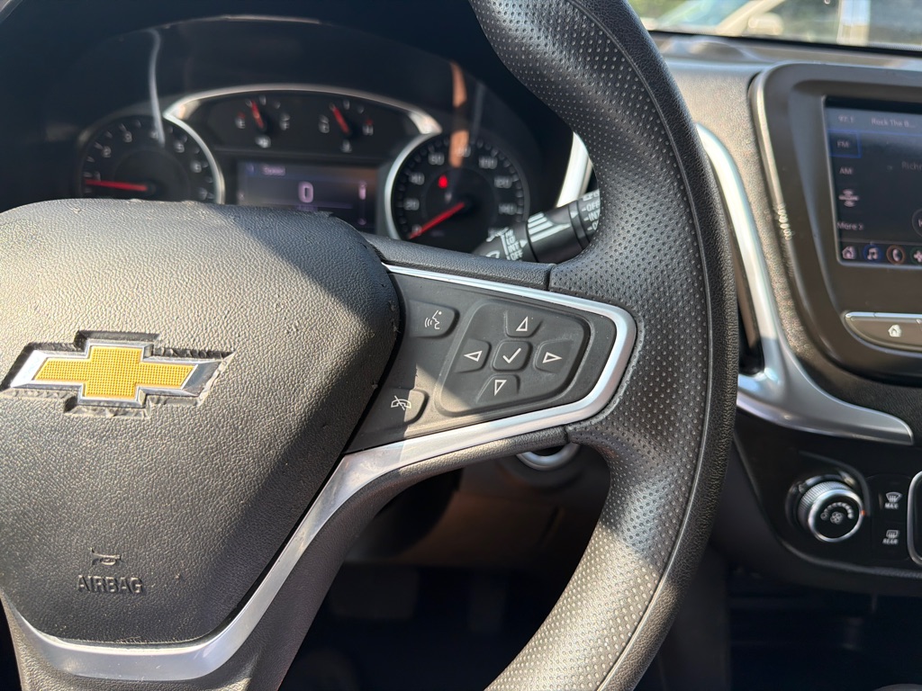 Photo 12 of this CHEVROLET EQUINOX