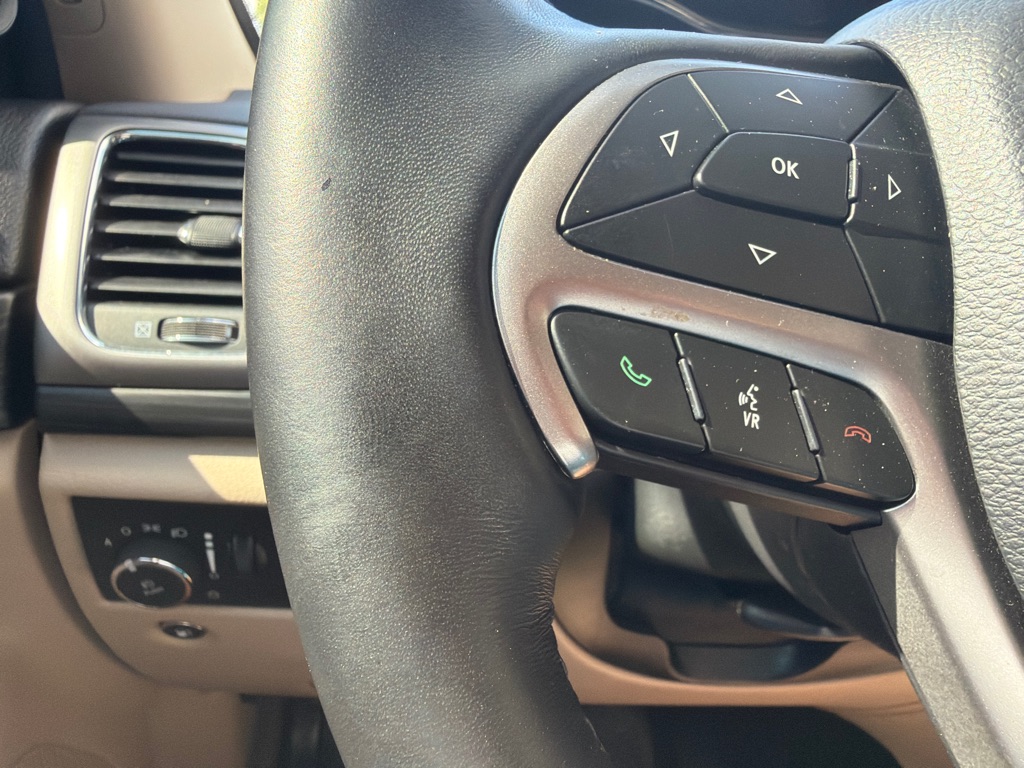Photo 16 of this JEEP GRAND CHEROKEE