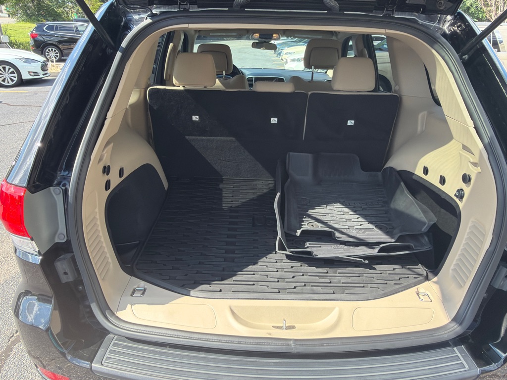 Photo 6 of this JEEP GRAND CHEROKEE