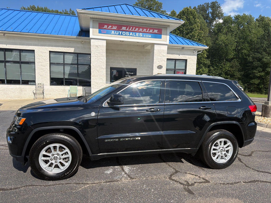 Photo 2 of this JEEP GRAND CHEROKEE