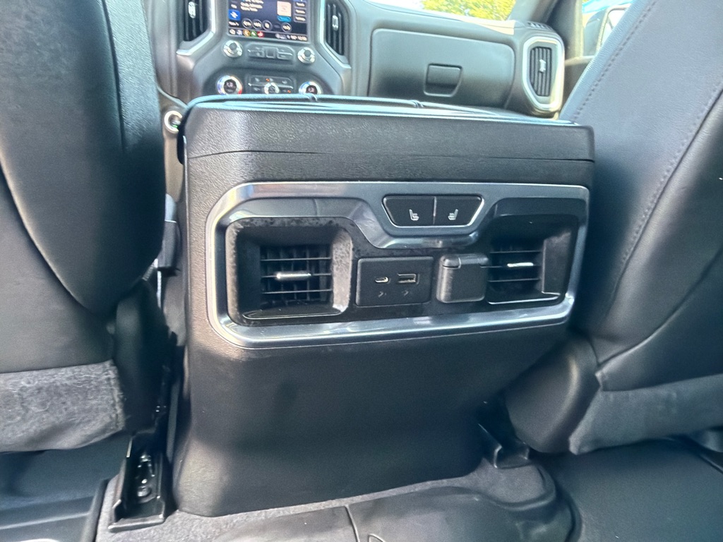 Photo 9 of this GMC SIERRA