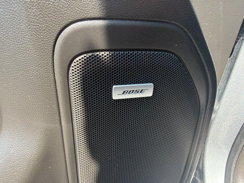 Photo 19 of this GMC SIERRA