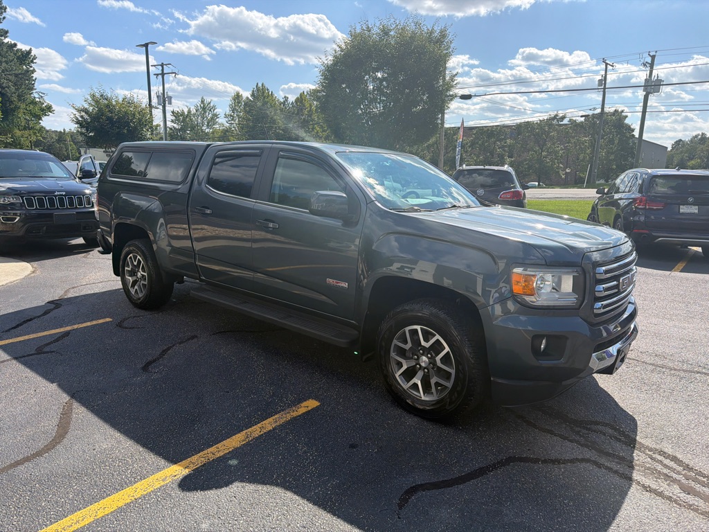 Photo 4 of this GMC CANYON